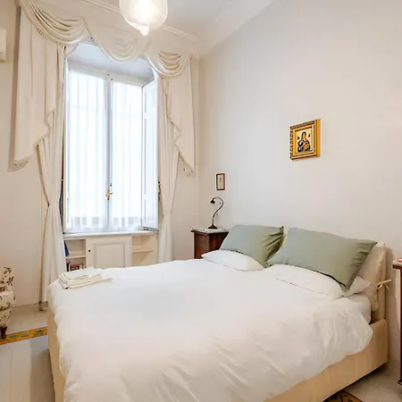 S.pietro Elvira's Retro * Rome