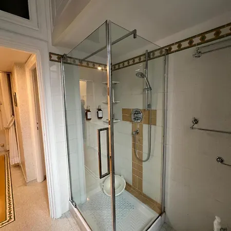 Διαμέρισμα S.pietro Elvira's Retro