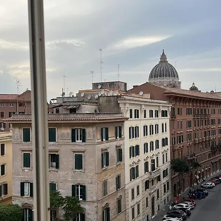 Appartamento S.pietro Elvira's Retro Roma